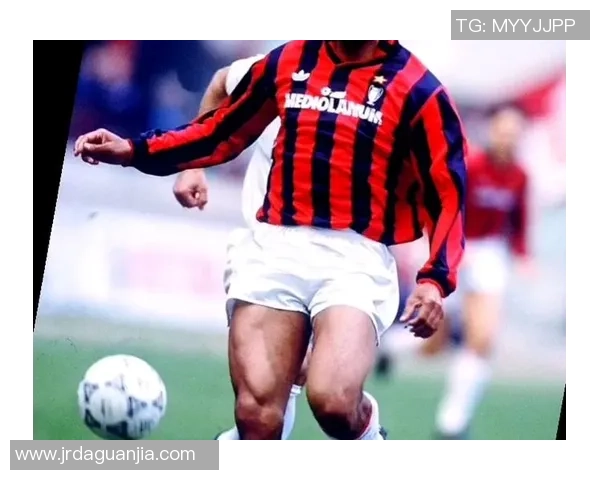 荷兰足球三剑客传奇人物挂画展现足球辉煌岁月